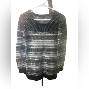 Jules & James Wool Blend Sweater Size M. Great for the holidays!
